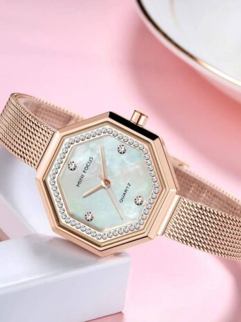 Montre octogonal en or rose
